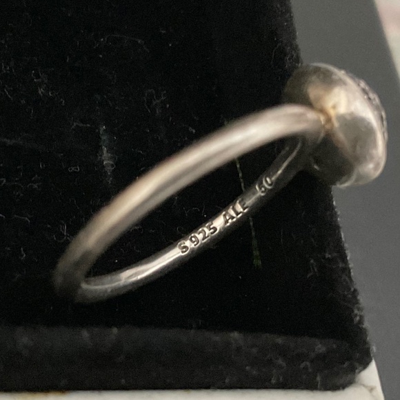 Pandora silver ring with CZ stones - Picture 3 of 4